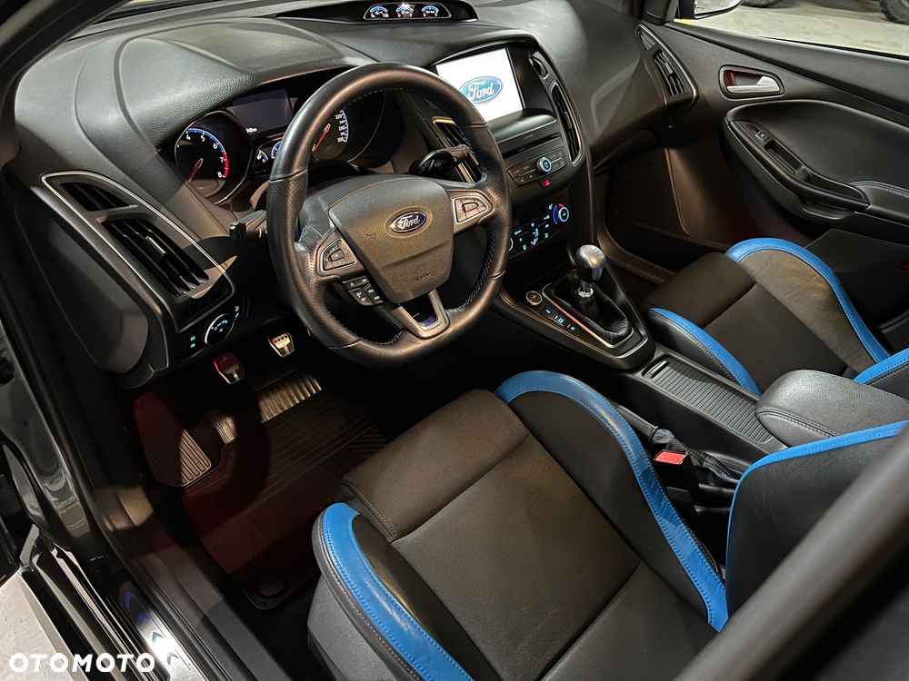 Ford Focus - 9
