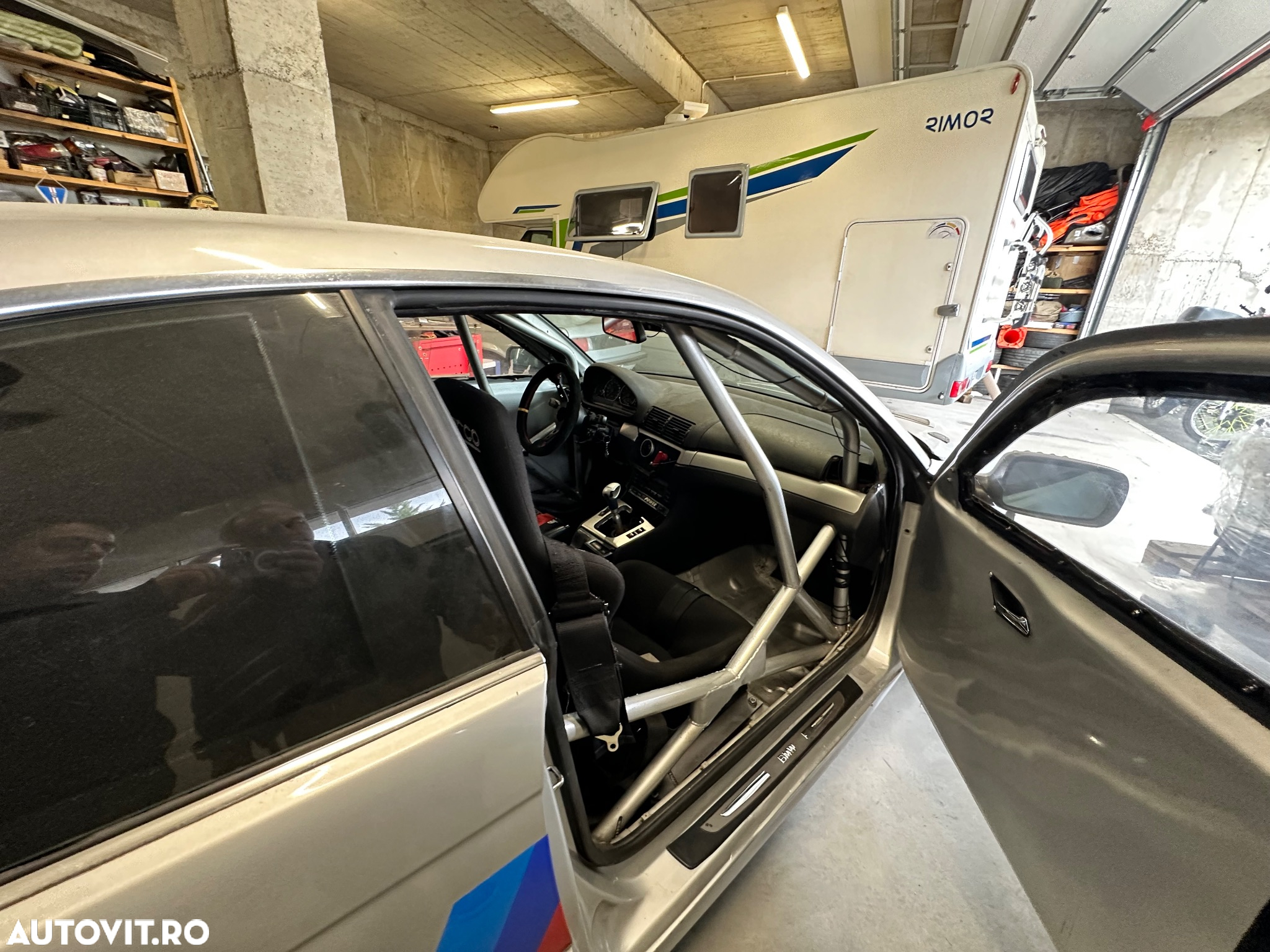 BMW Seria 3 330 i Coupe - 6