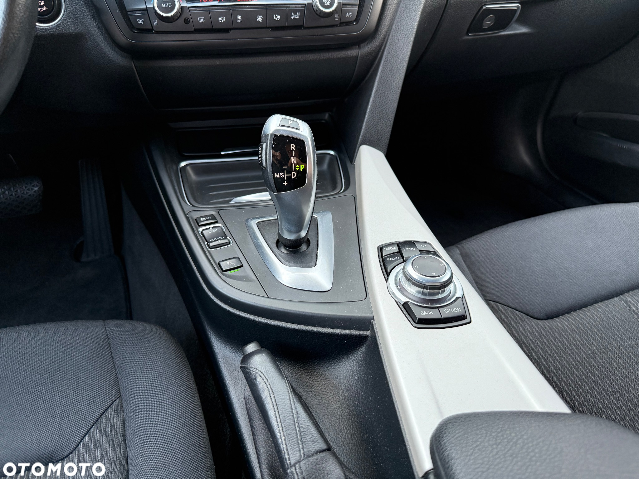 BMW Seria 3 - 36