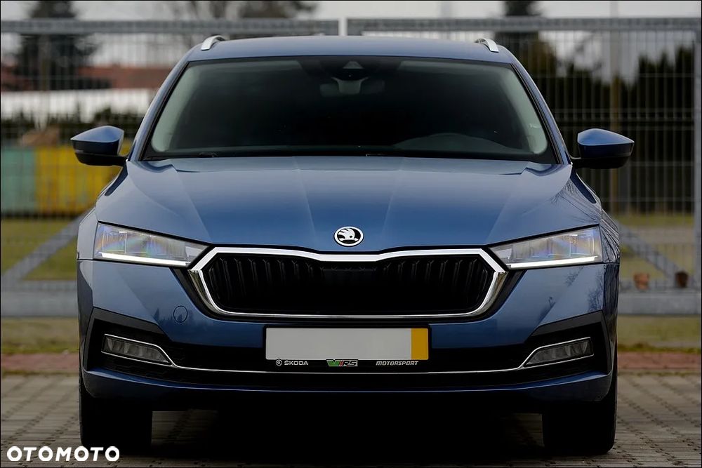 Skoda Octavia Combi 2.0 TDI DSG Ultimate - 1