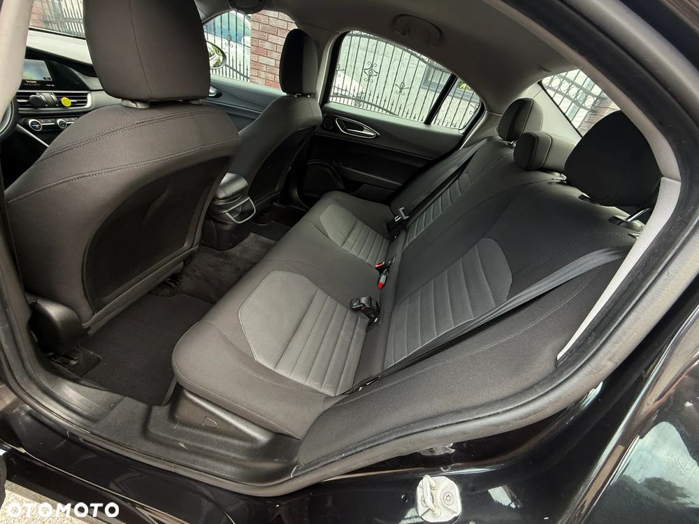 Alfa Romeo Giulia 2.2 D Turbo - 33