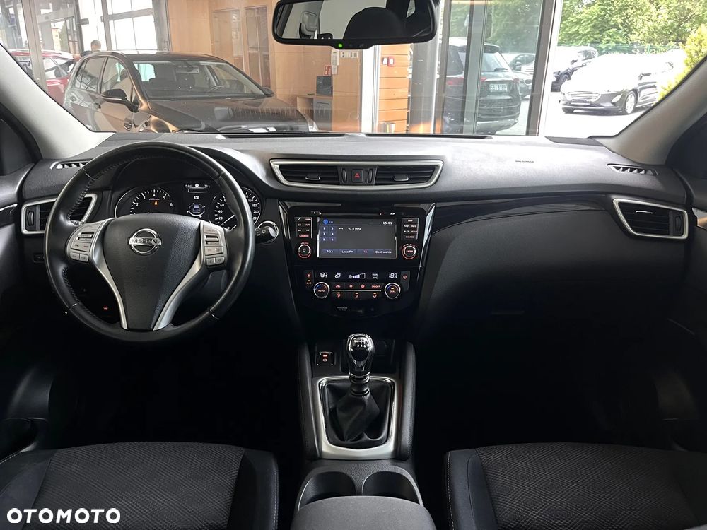 Nissan Qashqai 1.2 DIG-T N-Connecta EU6 - 8