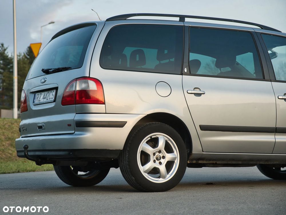 Ford Galaxy 1.9 TDI Ghia - 14