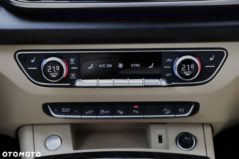 Audi Q5 Sportback - 28