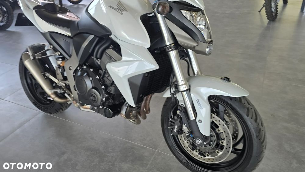 Honda CB - 23