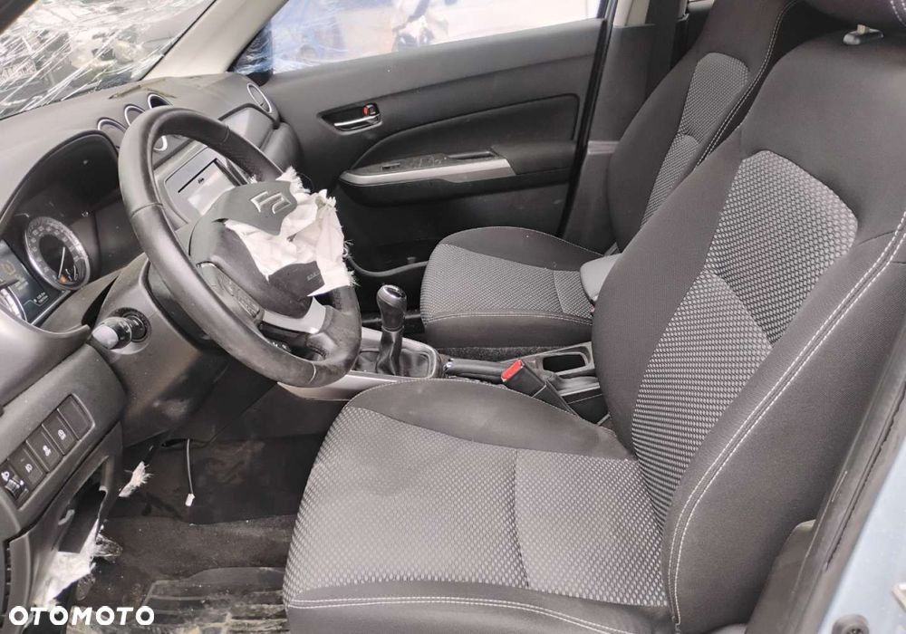 Suzuki Vitara - 8