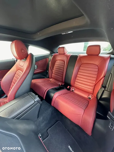 Mercedes-Benz Klasa C 300 Coupe 9G-TRONIC - 12
