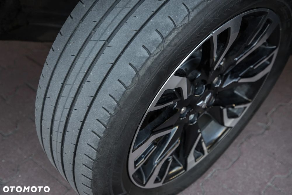 Mitsubishi Outlander Instyle NAVI + - 36