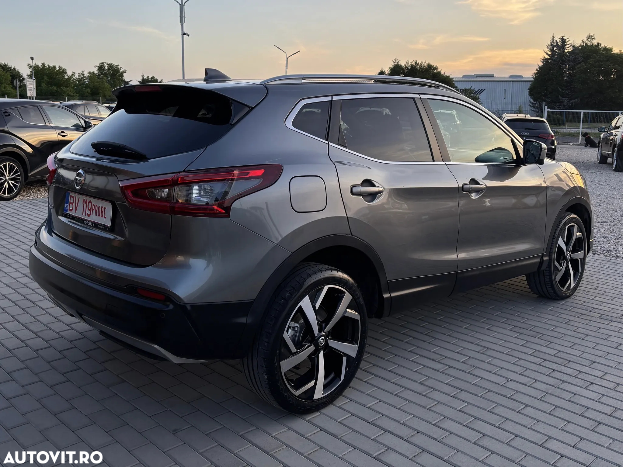 Nissan Qashqai 1.6 DCI Start/Stop 4X4-i Tekna - 2