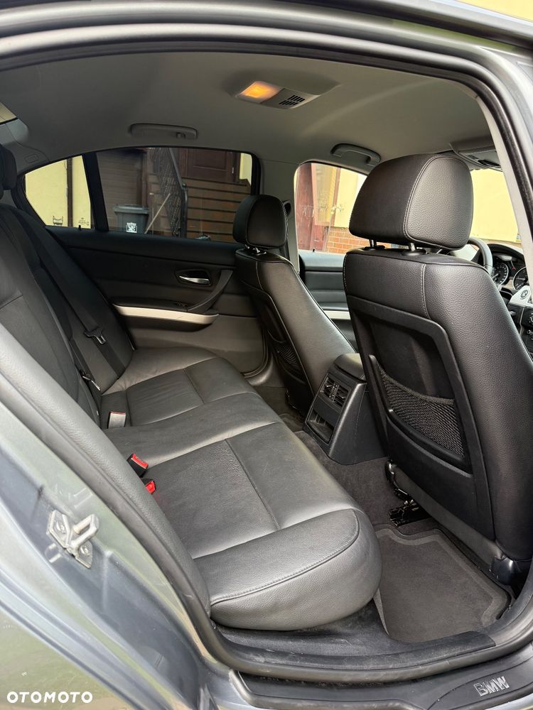 BMW Seria 3 320d Efficient Dynamic Edition - 26