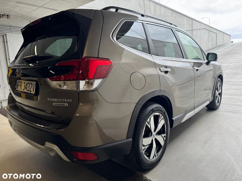 Subaru Forester 2.0i-L Platinum (EyeSight) Lineartronic - 4