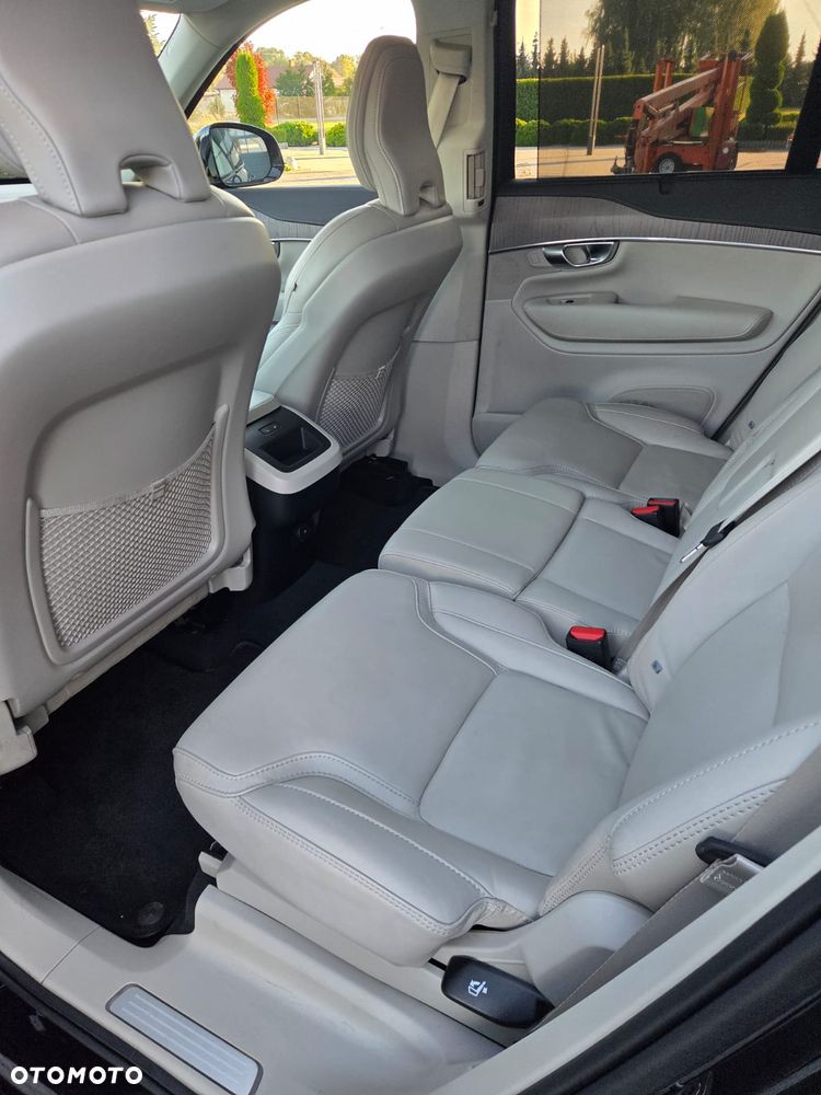 Volvo XC 90 - 5