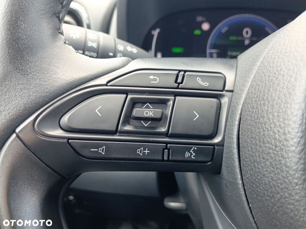Toyota Yaris Hybrid 1.5 Style - 17