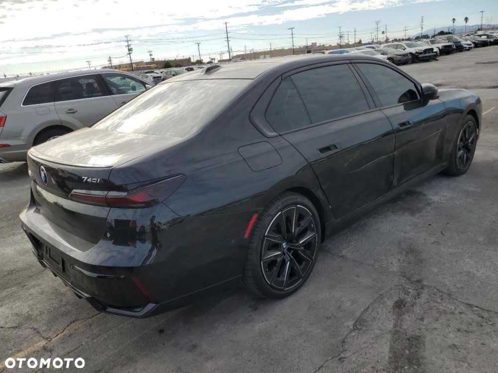 BMW Seria 7 - 4