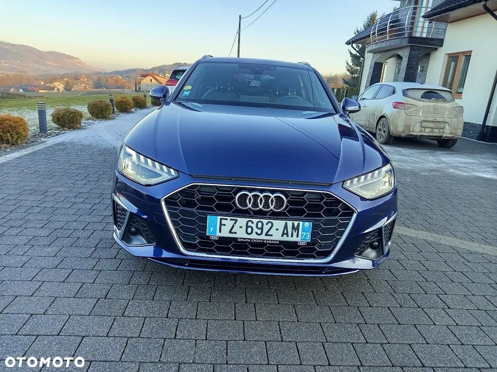 Audi A4 Avant 40 TDI S tronic S line - 2