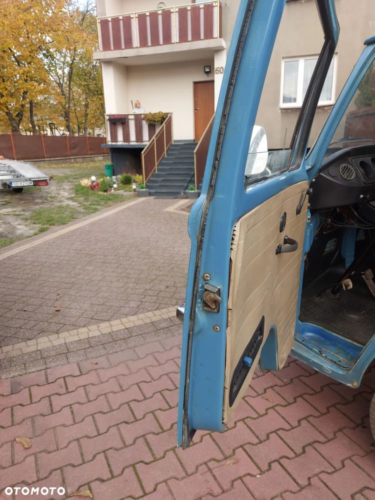 Volkswagen Transporter - 18