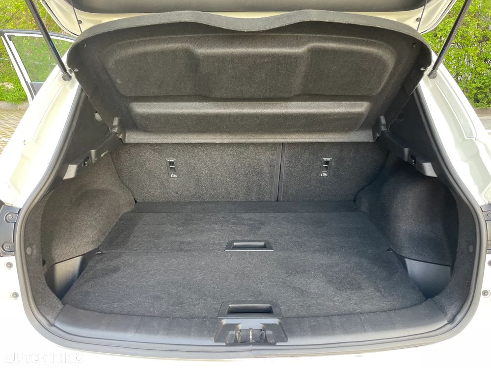 Nissan Qashqai 1.6 DCI Xtronic TEKNA+ - 12