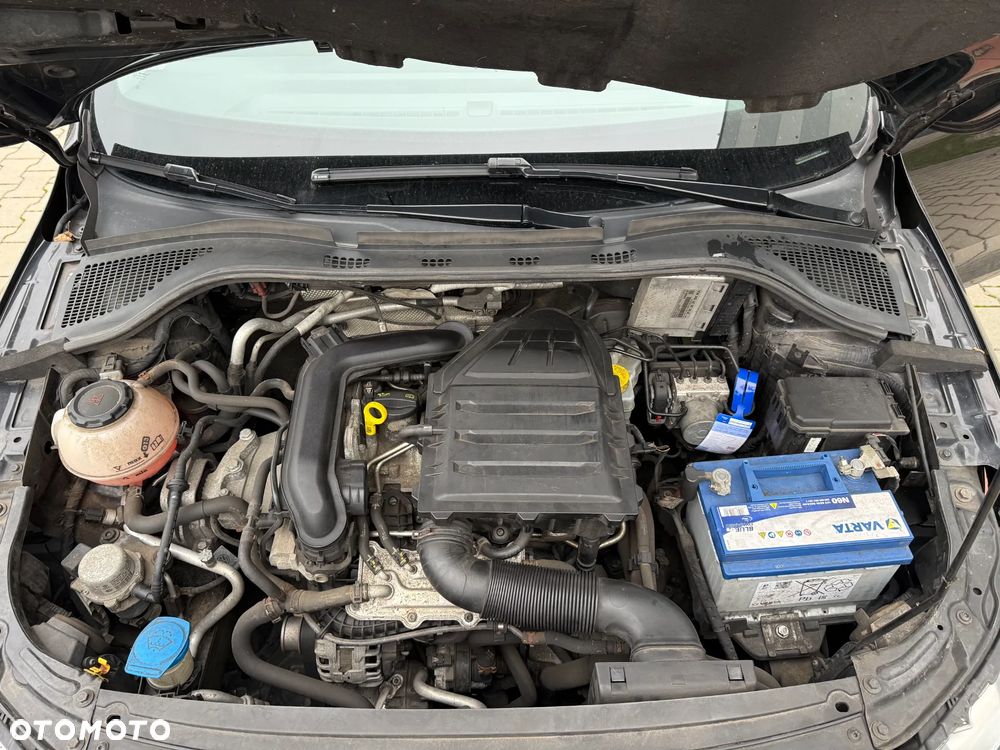 Skoda RAPID 1.0 TSI Active - 10