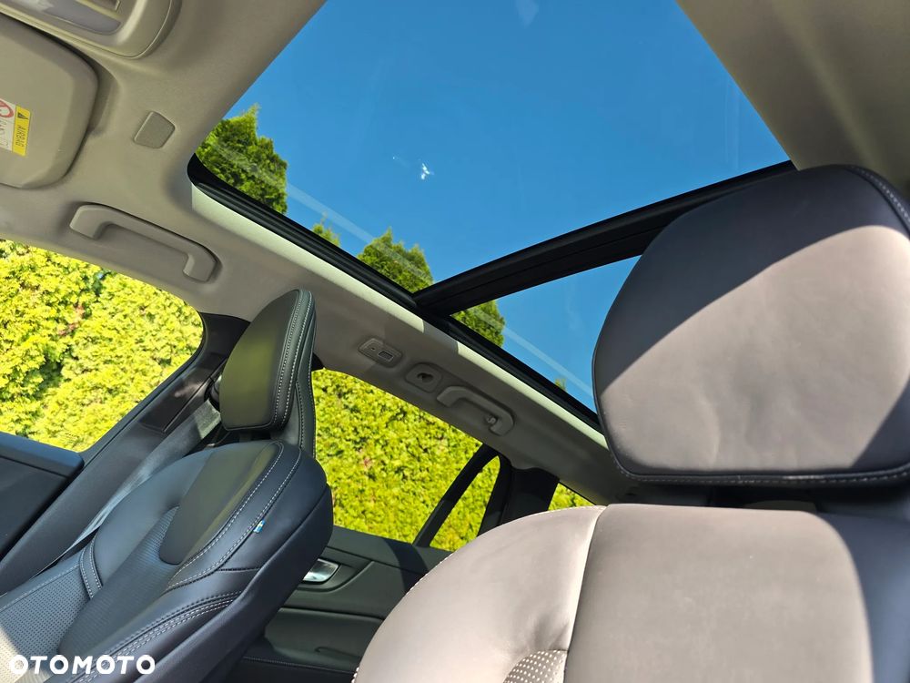 Volvo V60 B4 B DKG Plus Dark - 13