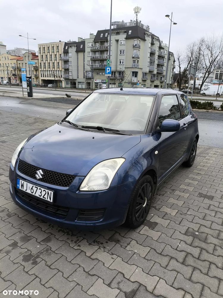 Suzuki Swift - 1
