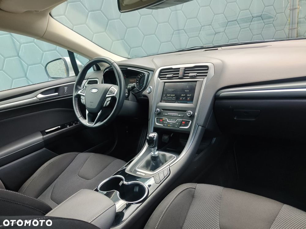 Ford Mondeo 2.0 TDCi Titanium - 11