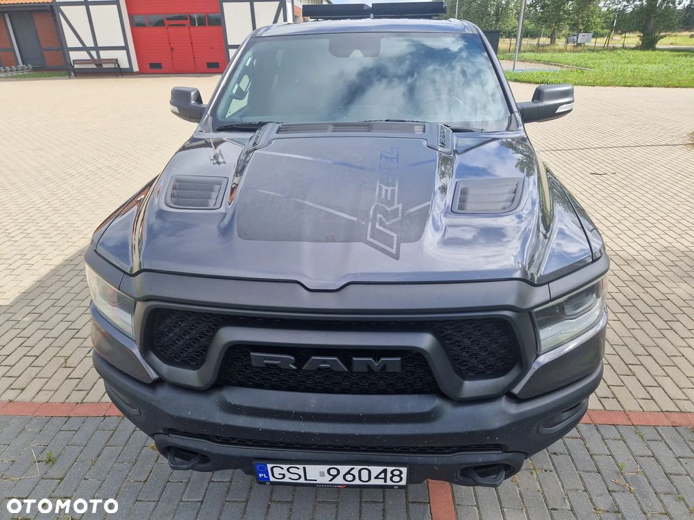 Dodge RAM - 24