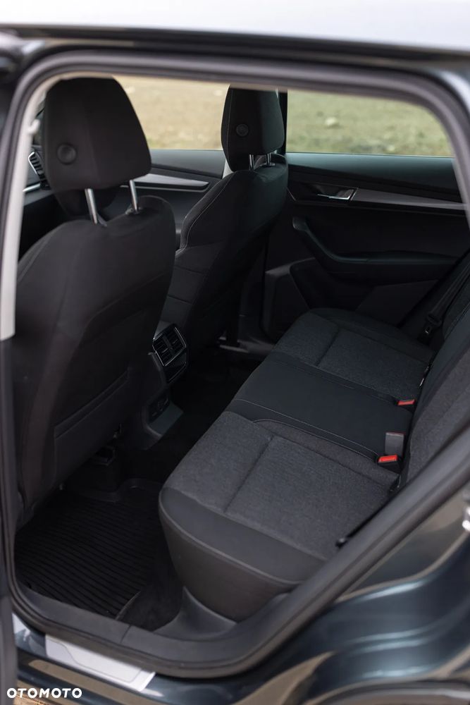 Skoda Karoq 1.6 TDI SCR 4x2 Style DSG - 11