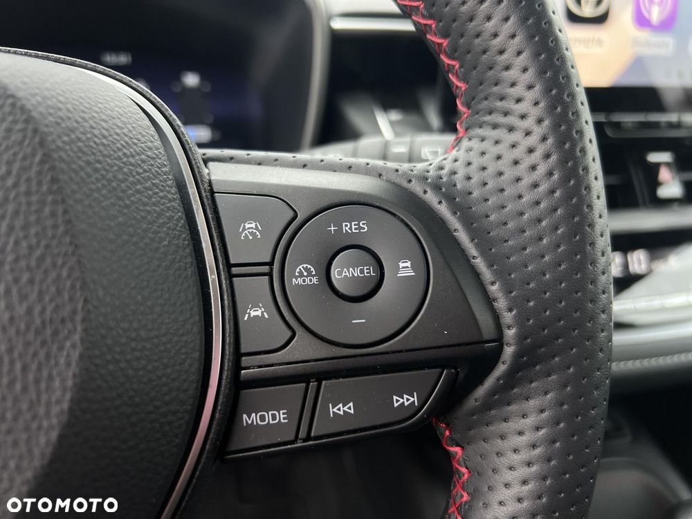 Toyota Corolla 2.0 Hybrid GR Sport Dynamic - 24