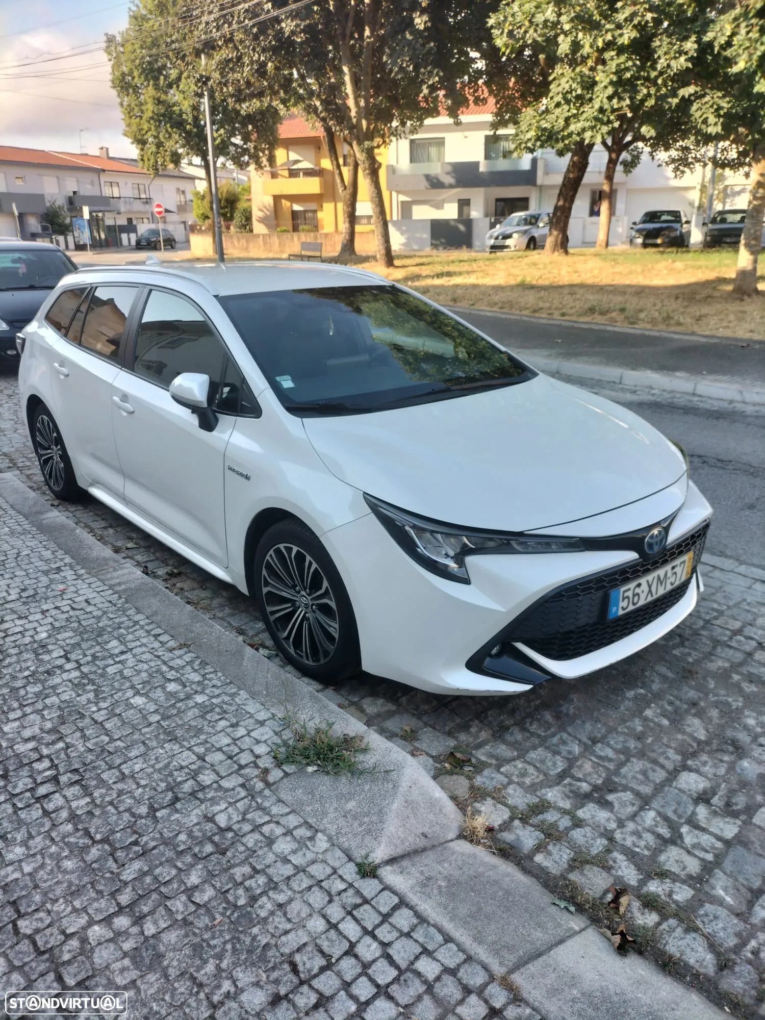 Toyota Corolla Touring Sports 1.8 Hybrid Comfort+P.Sport - 5