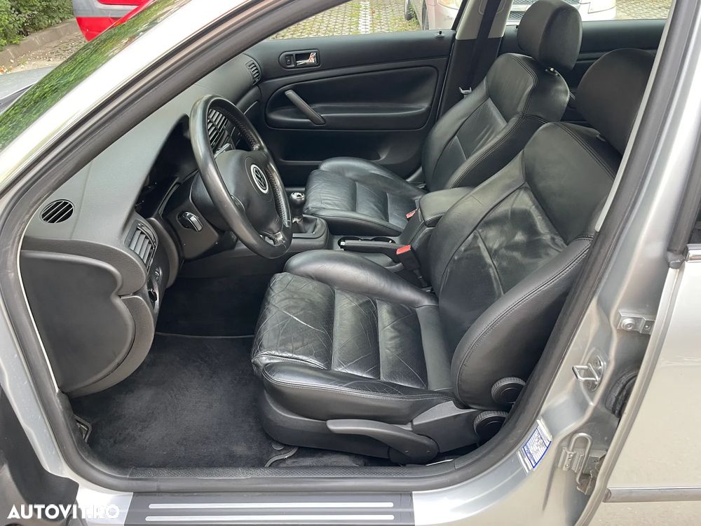 Volkswagen Passat 1.9 TDI Highline - 5