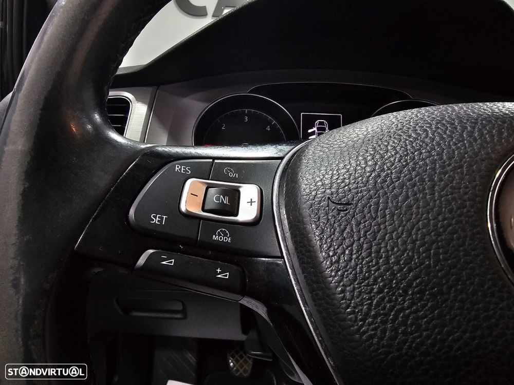 VW Golf Variant 1.6 TDi Highline - 16