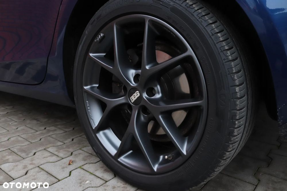 Audi A4 Avant 2.0 TDI S tronic quattro - 29