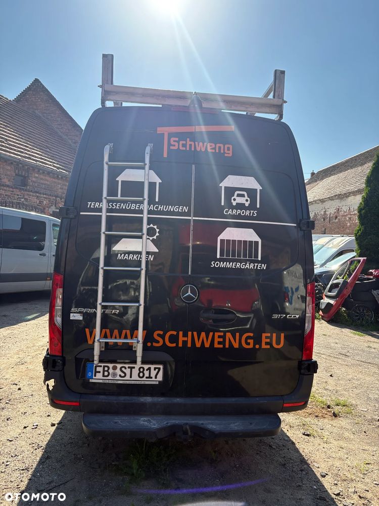 Mercedes-Benz Sprinter - 6