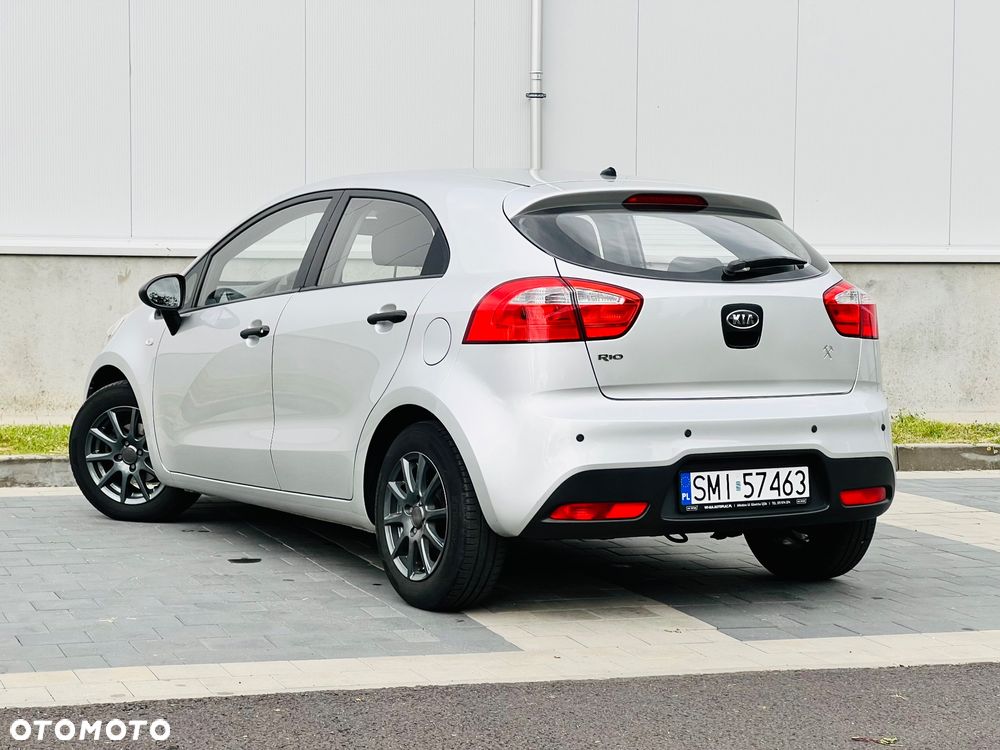 Kia Rio 1.2 Attract - 3