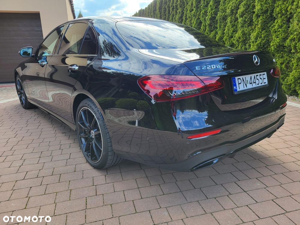 Mercedes-Benz Klasa E 220 d 4-Matic - 33