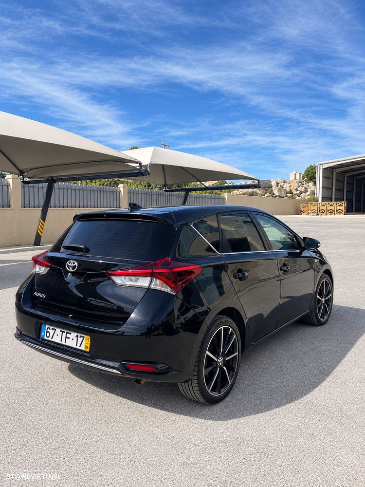 Toyota Auris 1.4 D-4D Comfort+Pack Techno - 7