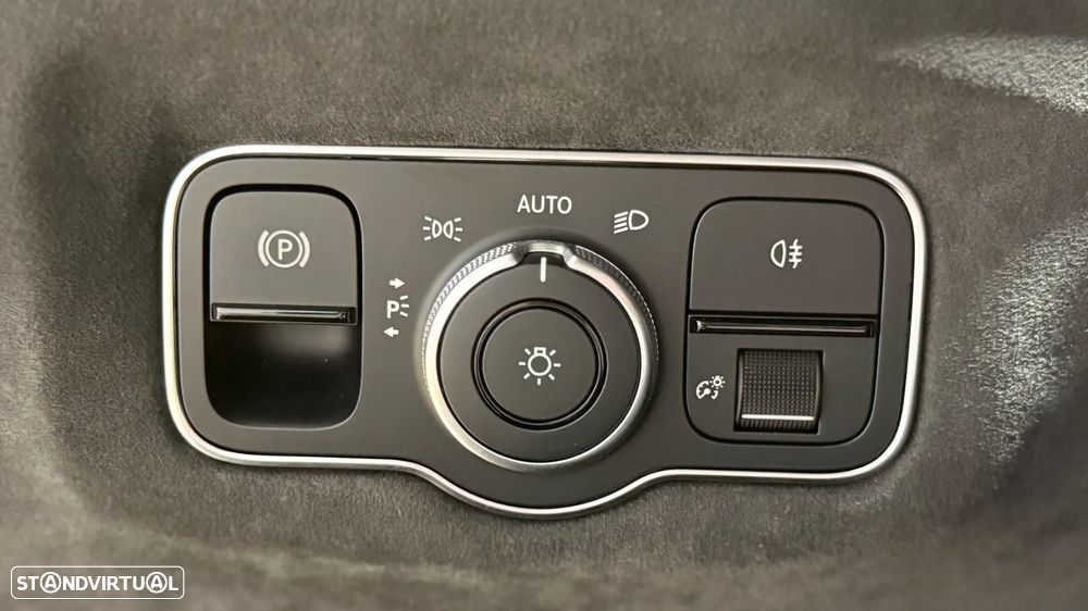 Aston Martin Vantage Coupe V8 F1 Edition - 24