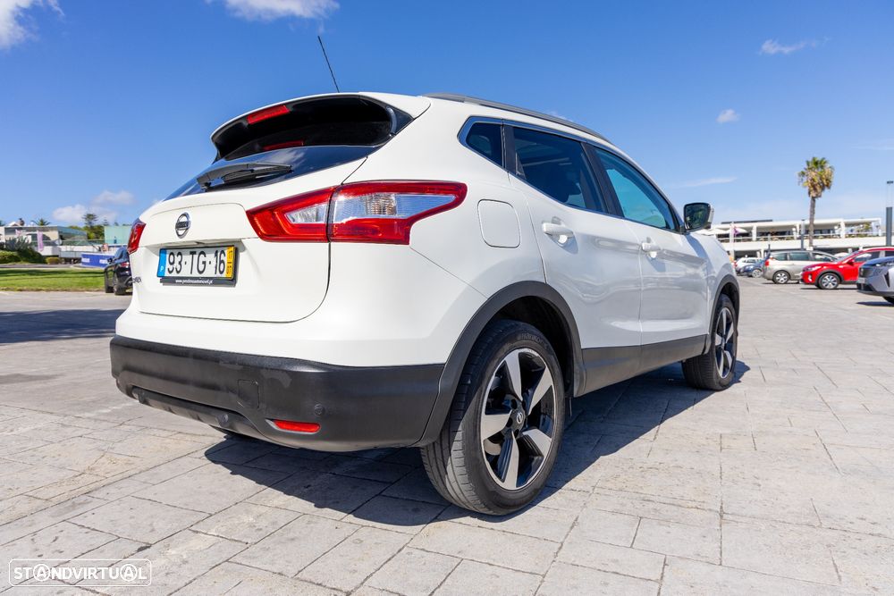 Nissan Qashqai 1.5 dCi N-Connecta - 7