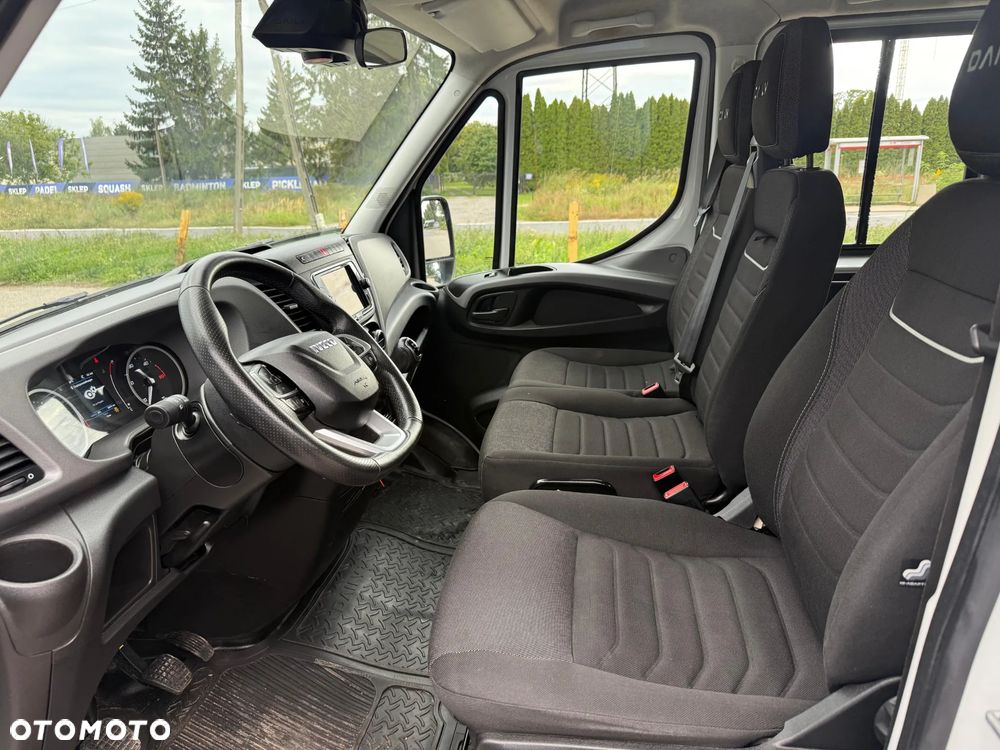 Iveco Daily 35S180, 3.0 180KM, Doka 7os., Niski przebieg, Zadbane - 15