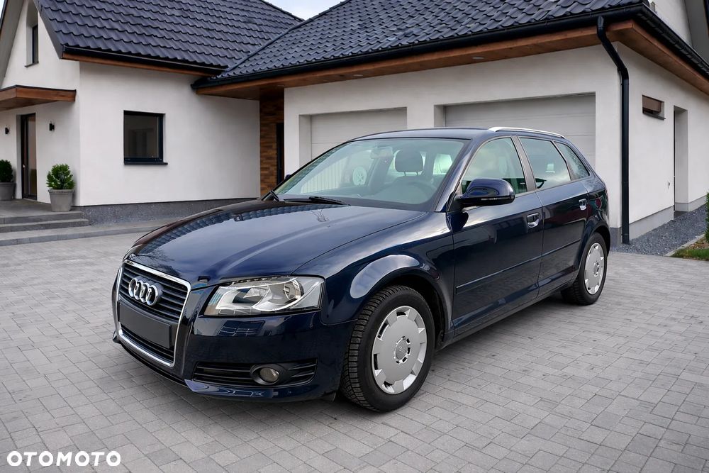 Audi A3 Sportback 1.4 TFSI Attraction - 2