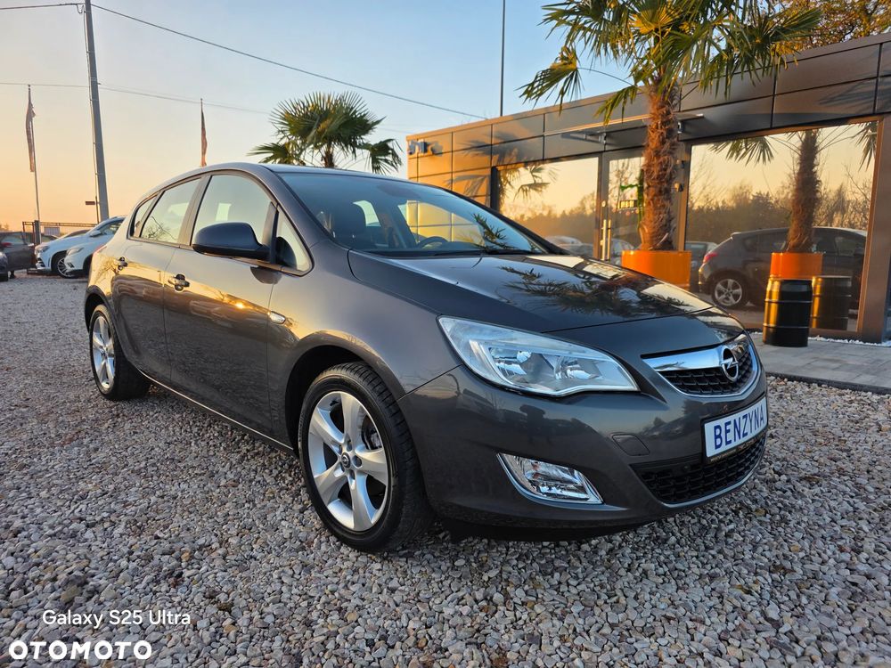 Opel Astra - 2