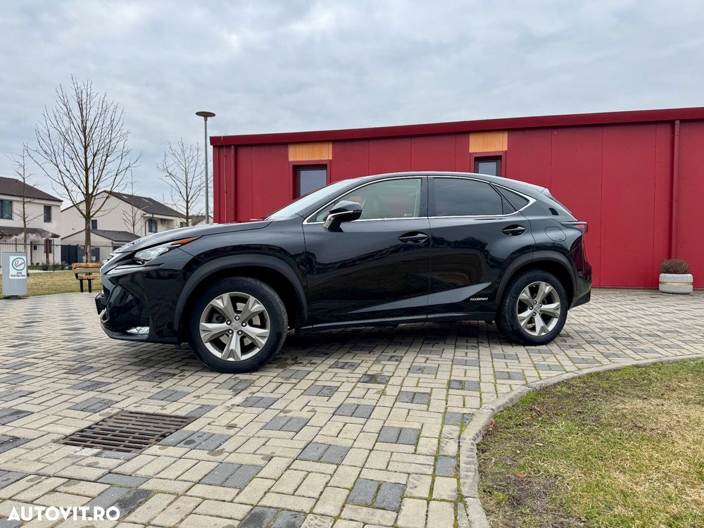 Lexus Seria NX 300h E-FOUR Luxury Line - 4