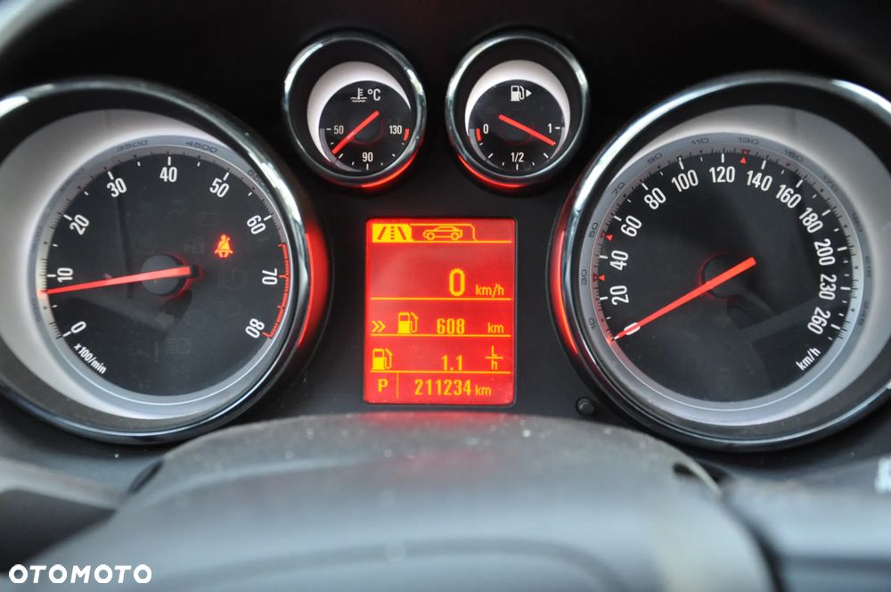 Opel Astra - 18