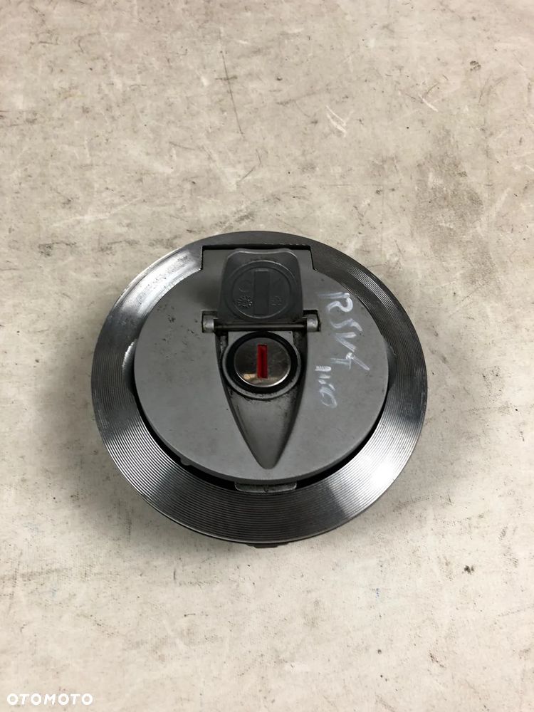 Aprilia RSV4 1000 Korek Wlew Paliwa - 2