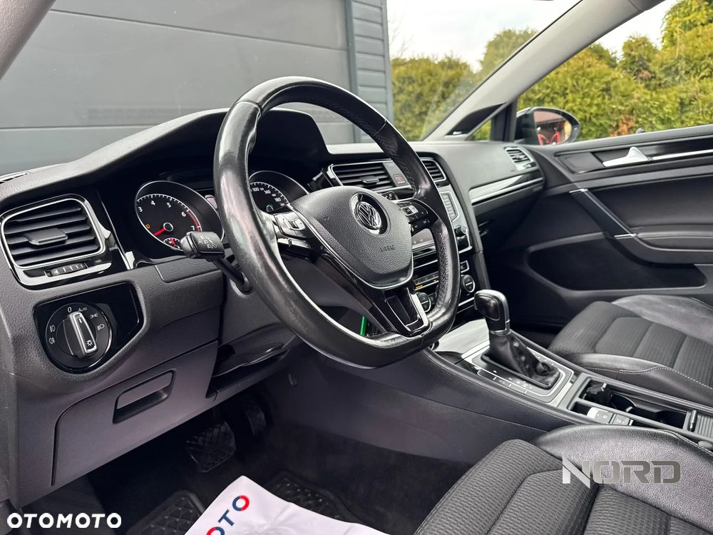 Volkswagen Golf 1.4 TSI BlueMotion Technology DSG Highline - 13