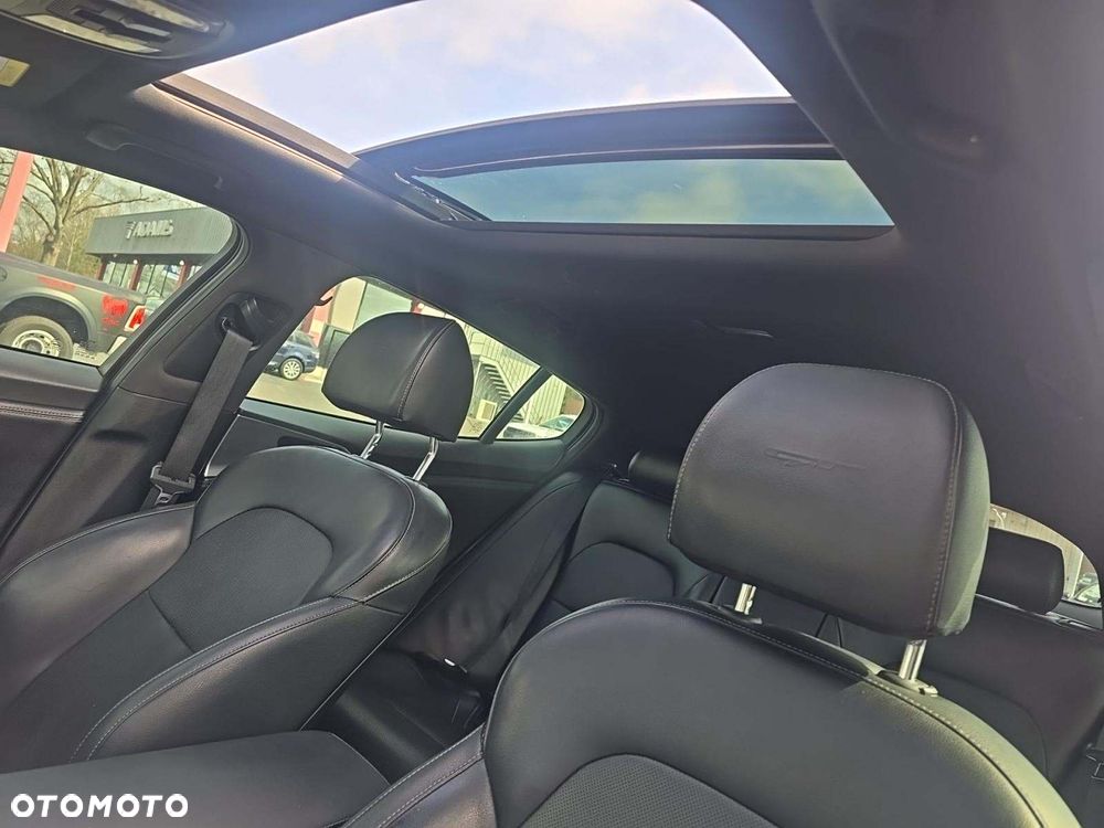 Kia Stinger 2.0 T-GDI GT Line - 11