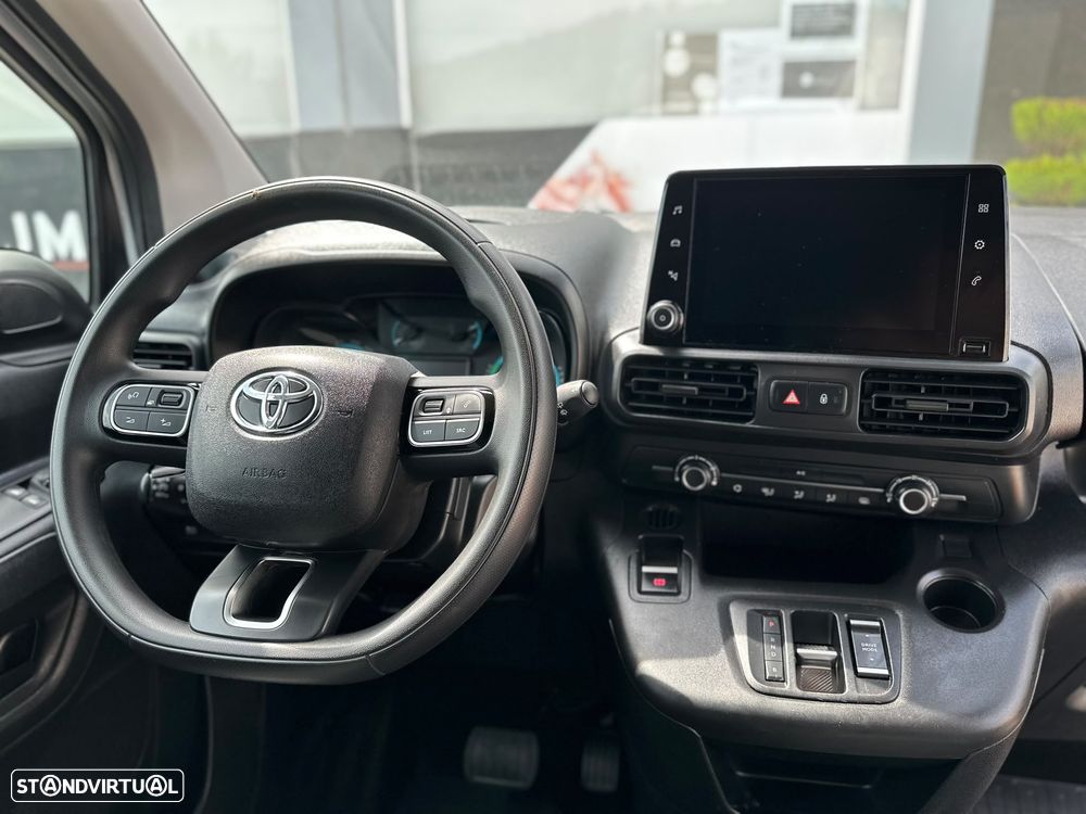 Toyota Proace City - 16