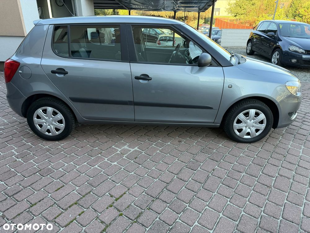 Skoda Fabia 1.2 HTP Ambiente - 34