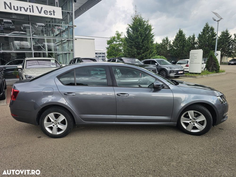Skoda Octavia - 4