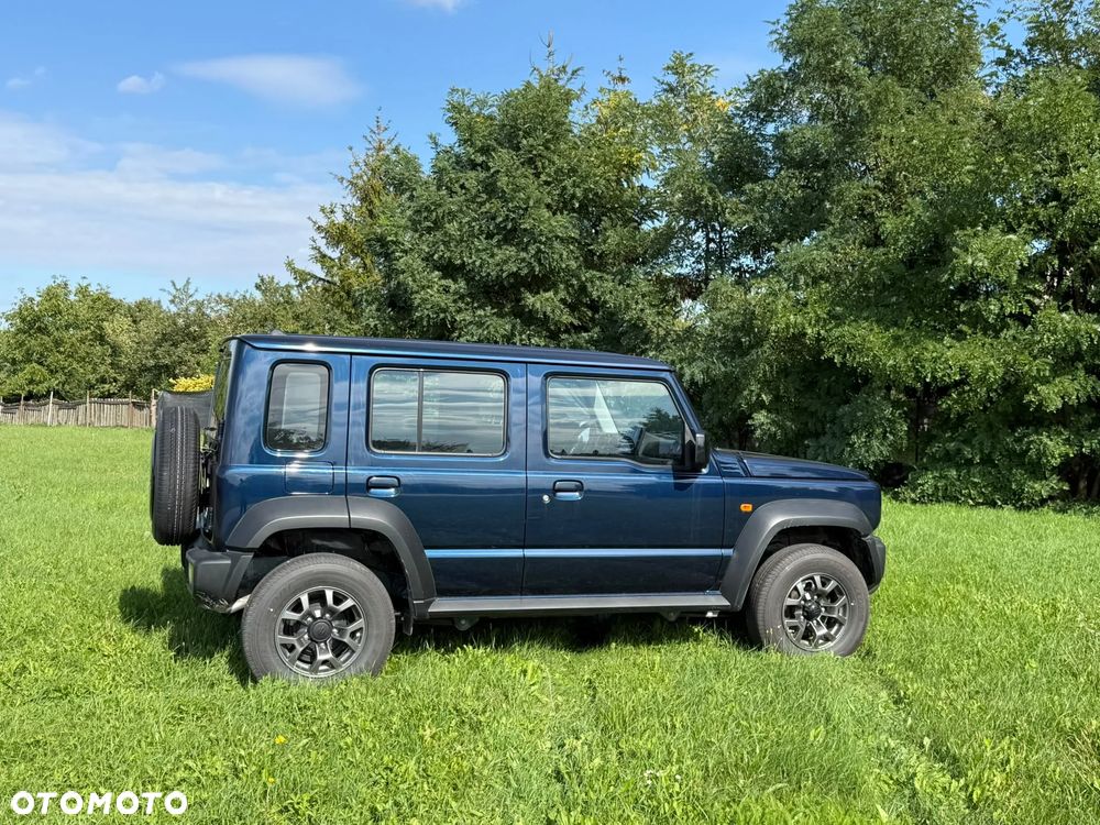 Suzuki Jimny 2025 photo 2